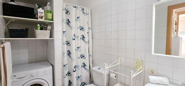 1 quarto Apartamento para arrendar em Los Cristianos, Arona - 1 300 € (Ref: 9762067)