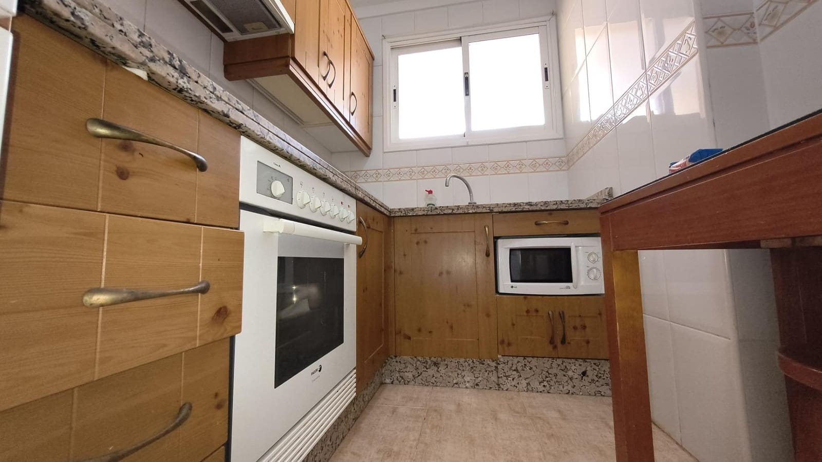 3 sovrum Lägenhet till salu i San Isidro de Abona med garage - 205 000 € (Ref: 9791148)