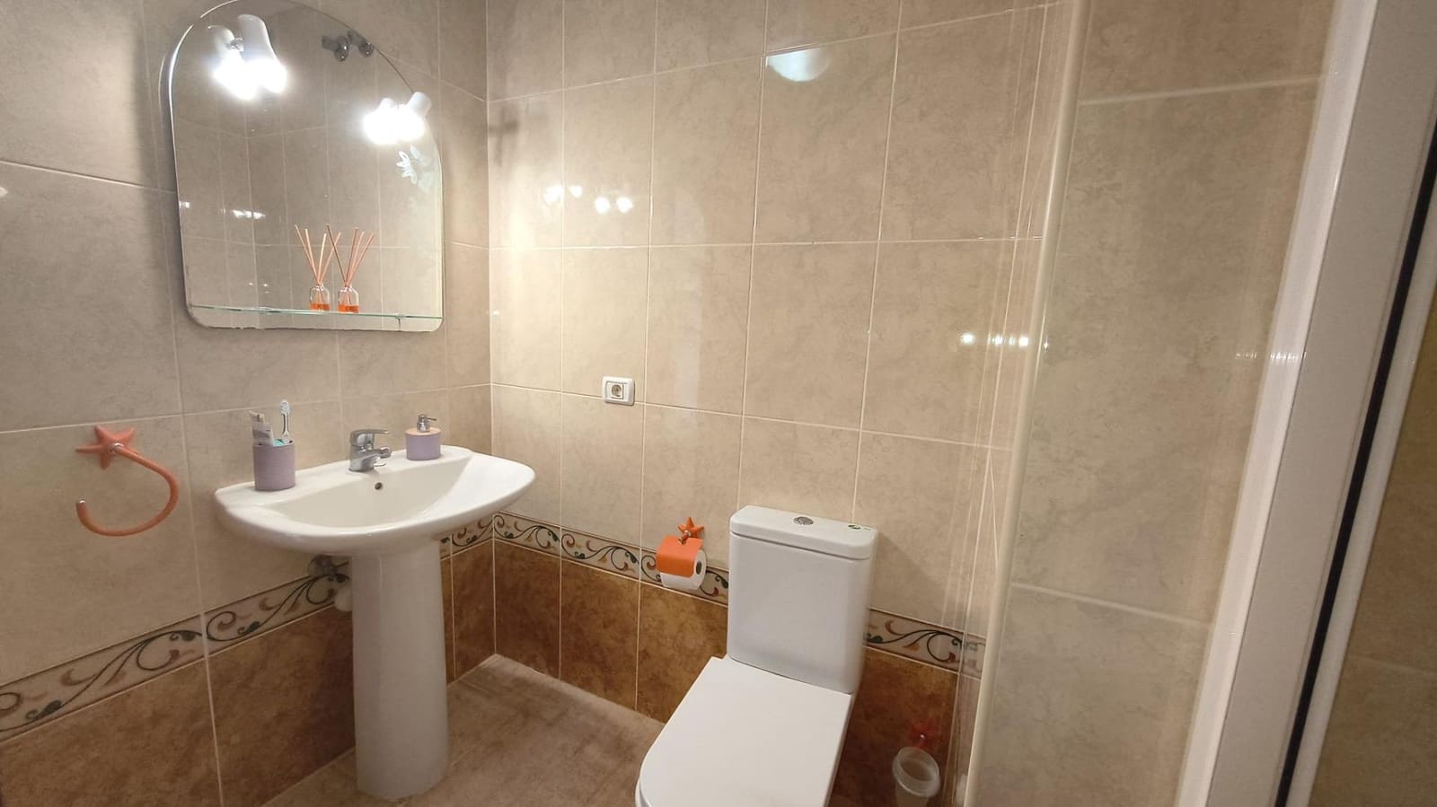 3 sovrum Lägenhet till salu i San Isidro de Abona med garage - 205 000 € (Ref: 9791148)