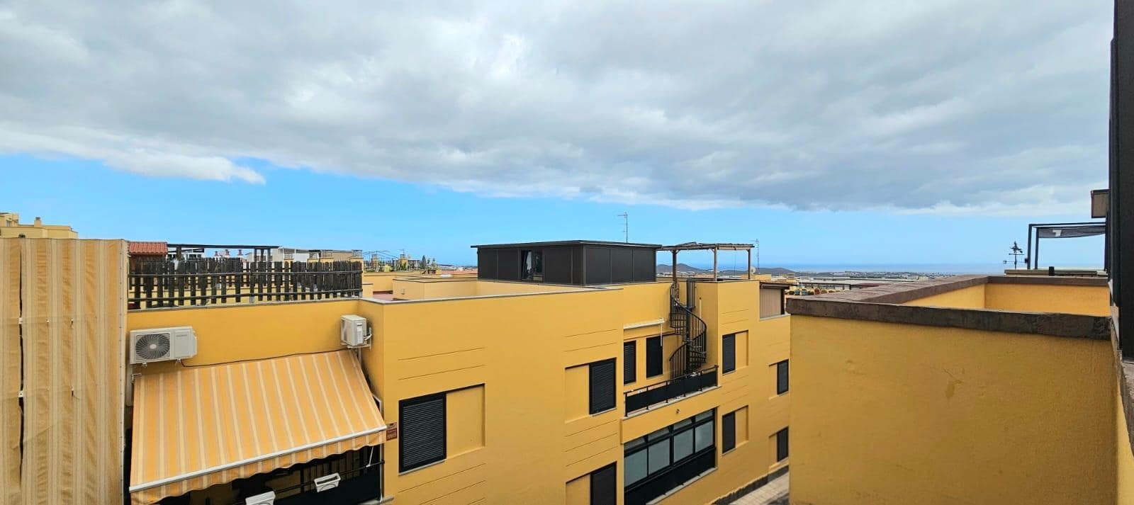 3 quarto Penthouse para venda em Parque de la Reina - 298 000 € (Ref: 9794757)