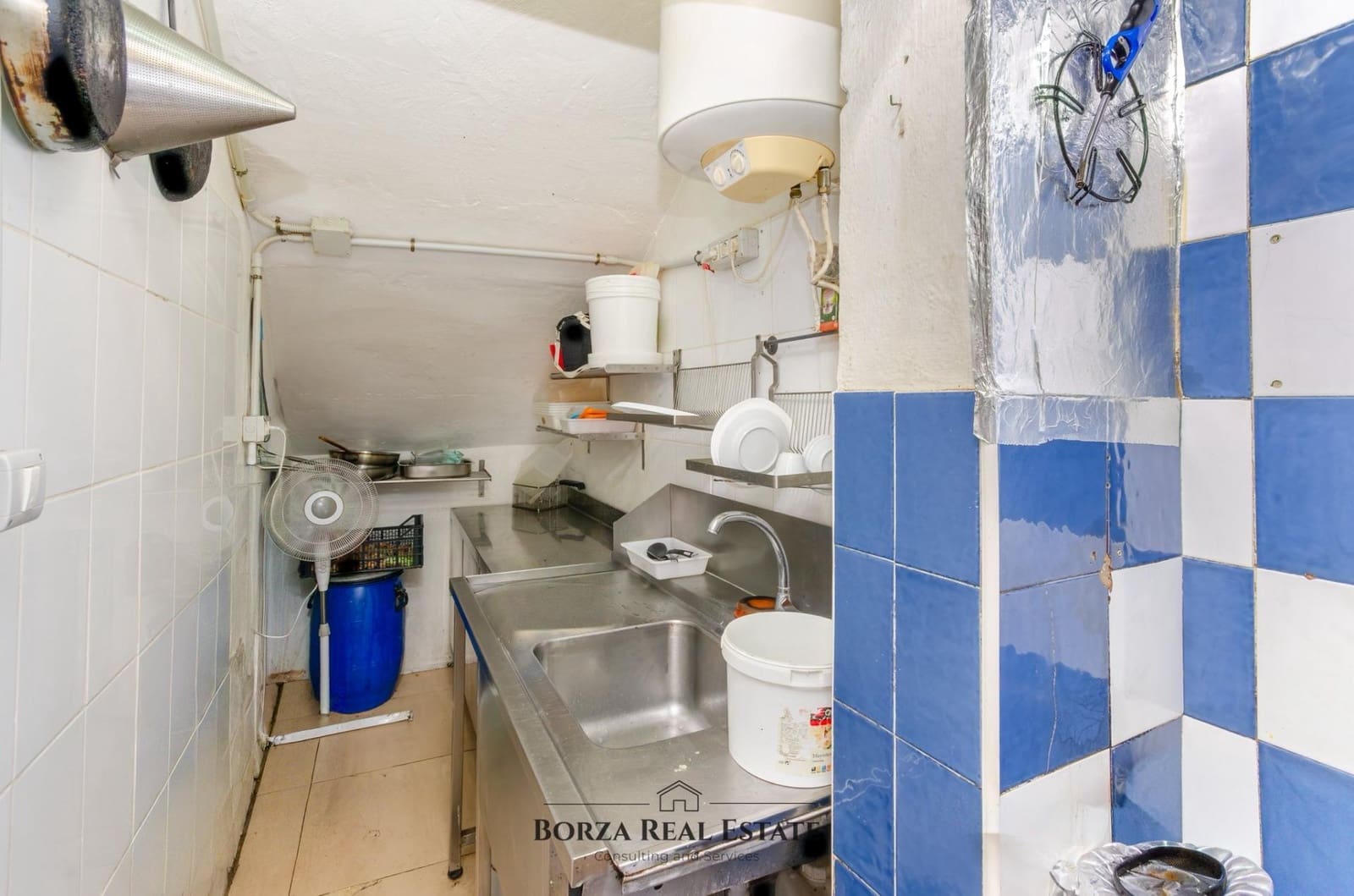 Comercial para arrendar em Adeje - 1 000 € (Ref: 9812233)