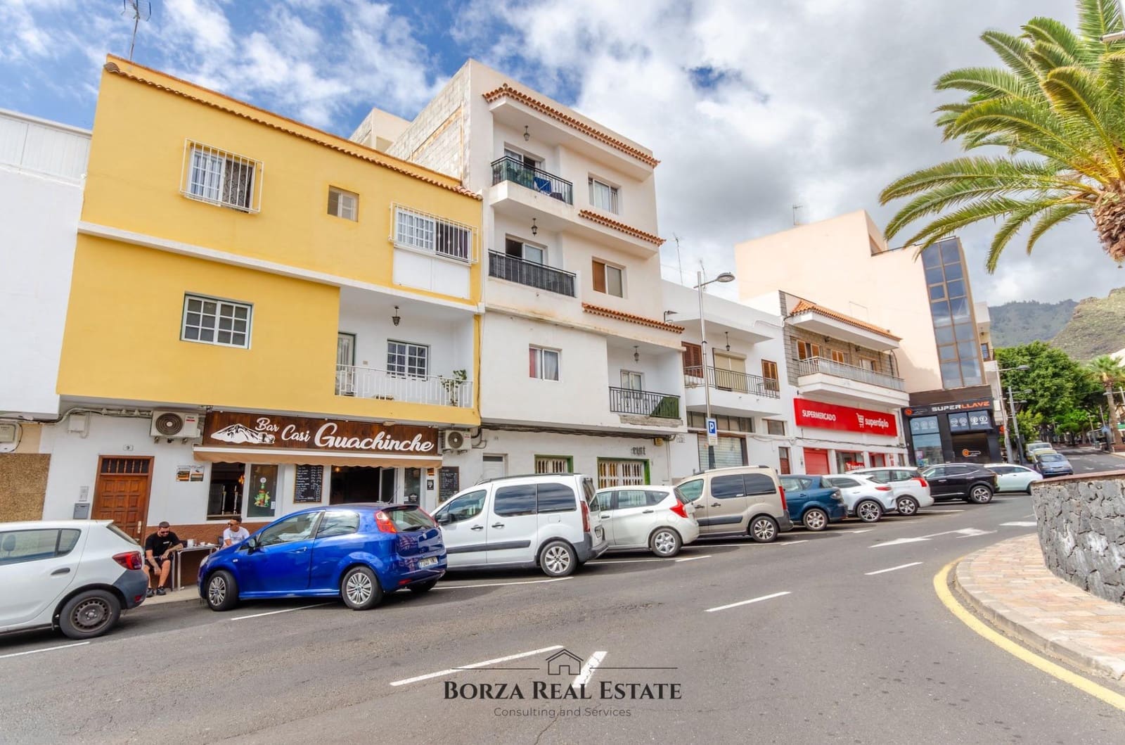 Comercial para arrendar em Adeje - 1 000 € (Ref: 9812233)