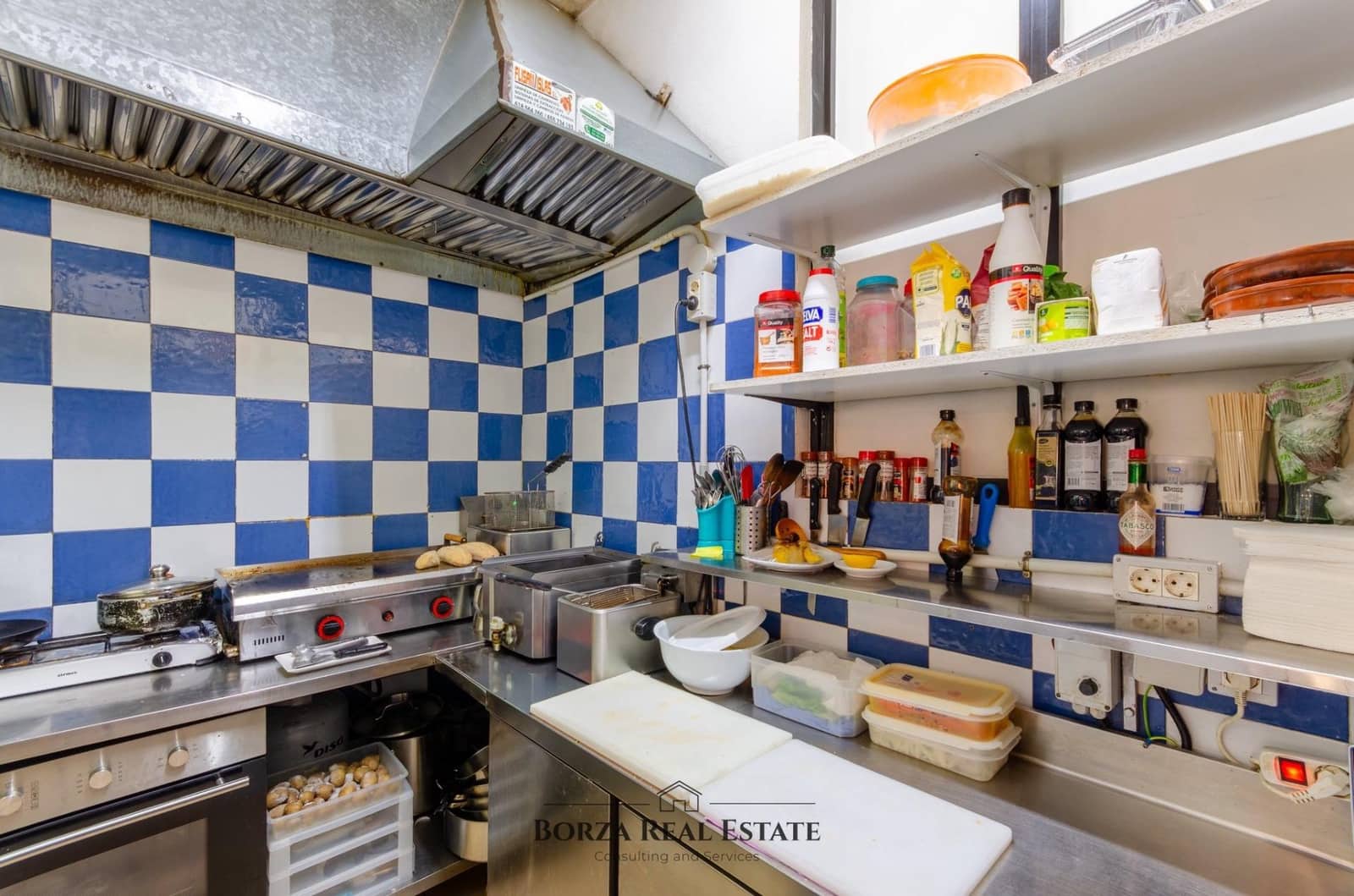 Comercial para arrendar em Adeje - 1 000 € (Ref: 9812233)