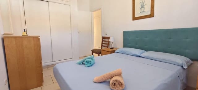 1 quarto Apartamento para arrendar em Torviscas Bajo, Adeje com piscina - 1 500 € (Ref: 9823007)