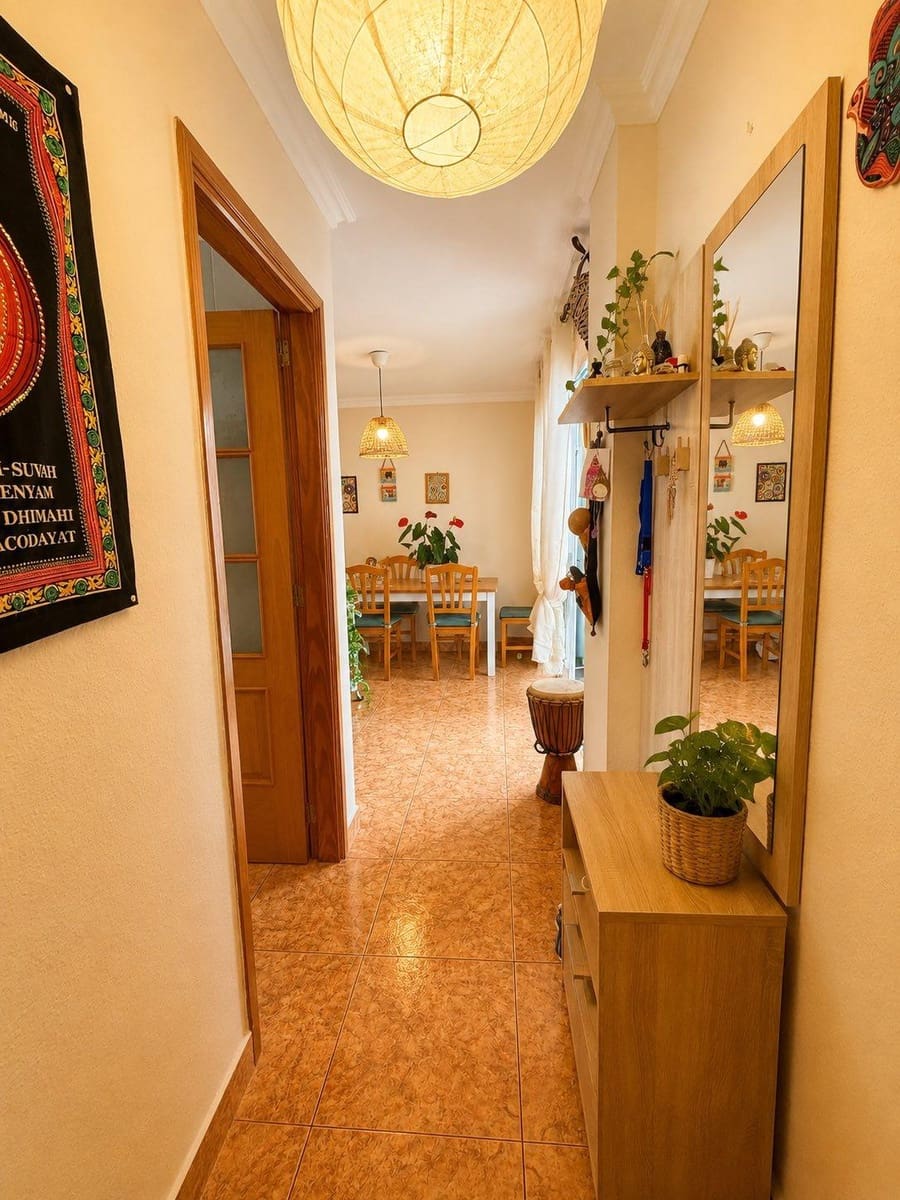 3 bedroom Apartment for rent in Arona with pool - € 1,500 (Ref: 9823008)