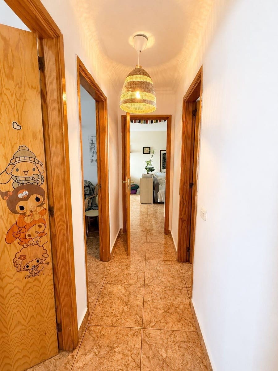 3 bedroom Apartment for rent in Arona with pool - € 1,500 (Ref: 9823008)