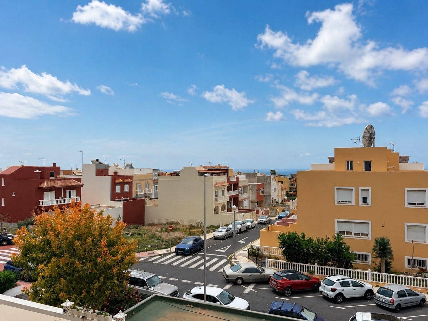 3 bedroom Apartment for rent in Arona with pool - € 1,500 (Ref: 9823008)