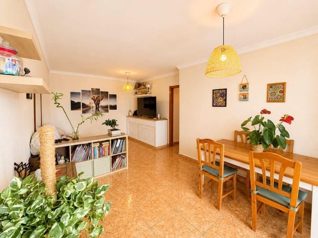 Apartamento de 3 habitaciones en Arona en alquiler con piscina - 1.500 € (Ref: 9823008)