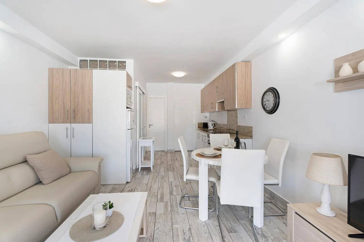 1 bedroom Apartment for sale in Costa Adeje with pool - € 338,000 (Ref: 9833751)