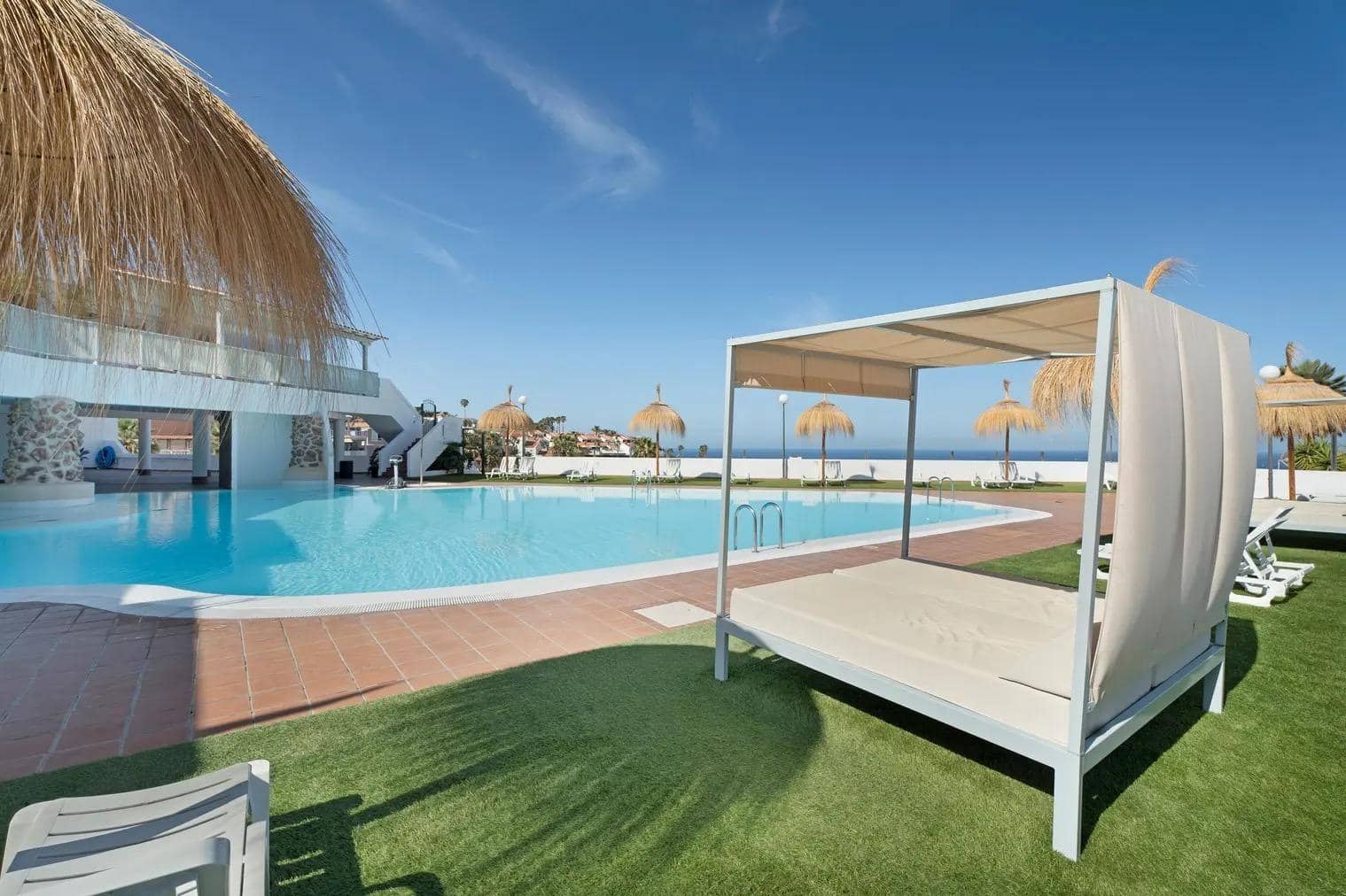 1 bedroom Apartment for sale in Costa Adeje with pool - € 338,000 (Ref: 9833751)