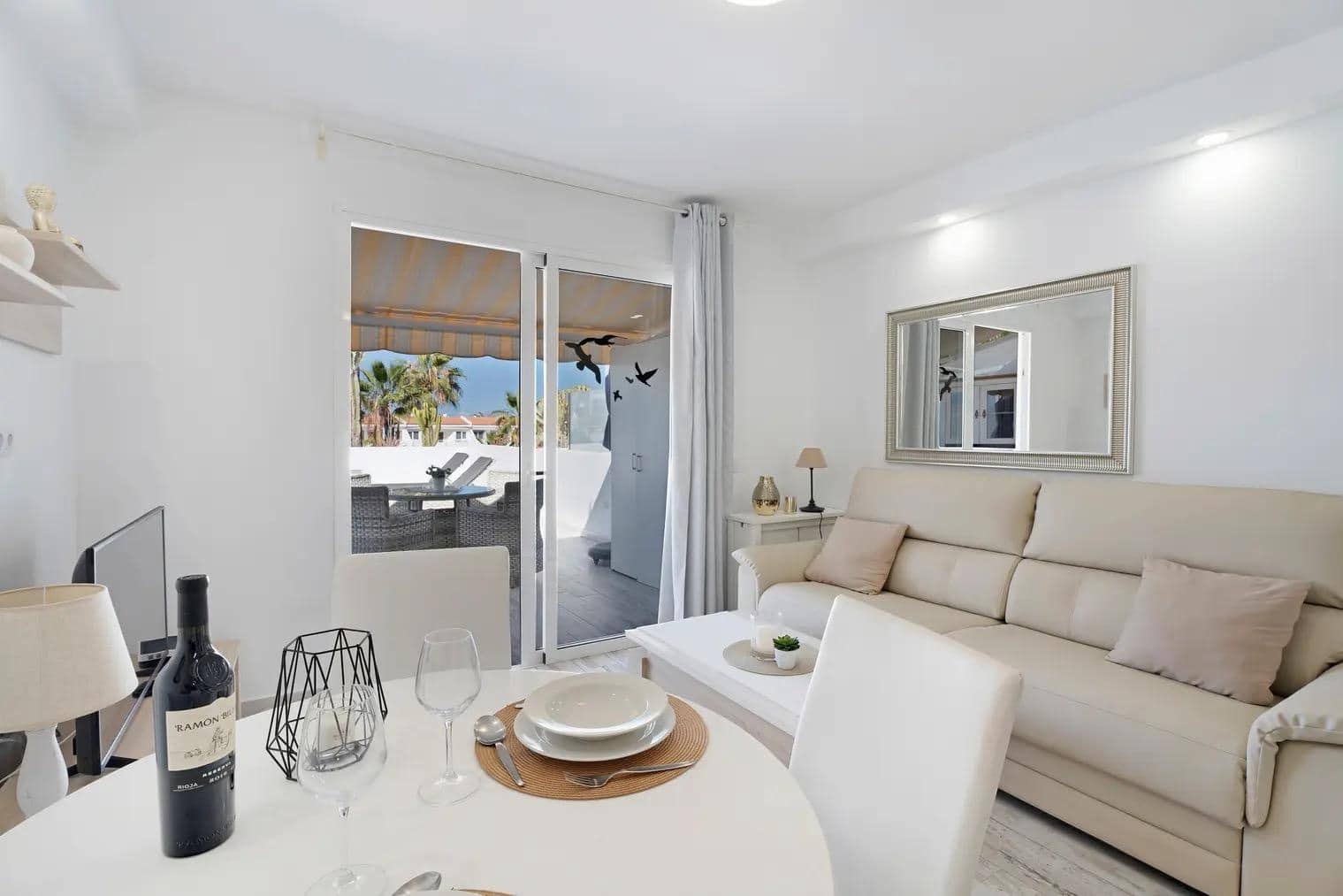 1 bedroom Apartment for sale in Costa Adeje with pool - € 338,000 (Ref: 9833751)
