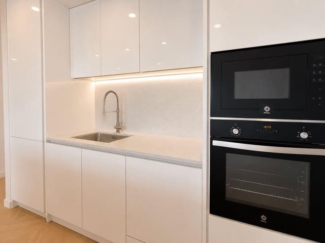Apartamento de 2 habitaciones en Palm-Mar, Arona en alquiler con garaje - 1.900 € (Ref: 9839341)