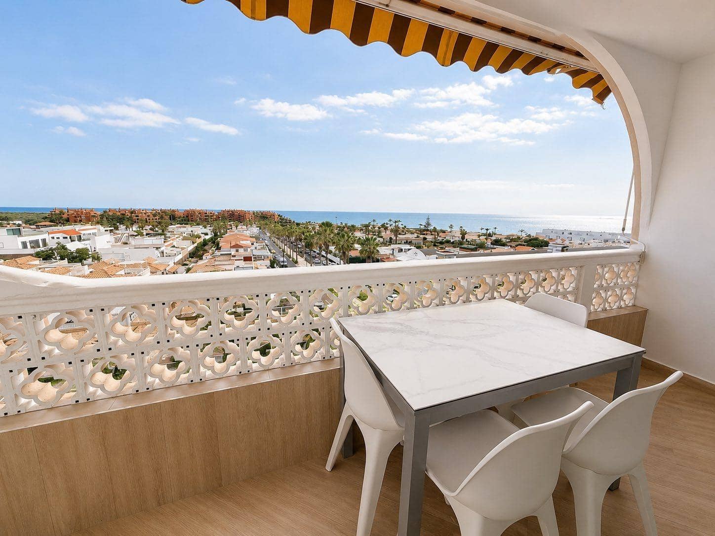 Apartamento de 2 habitaciones en Palm-Mar en alquiler con garaje - 1.900 € (Ref: 9839341)