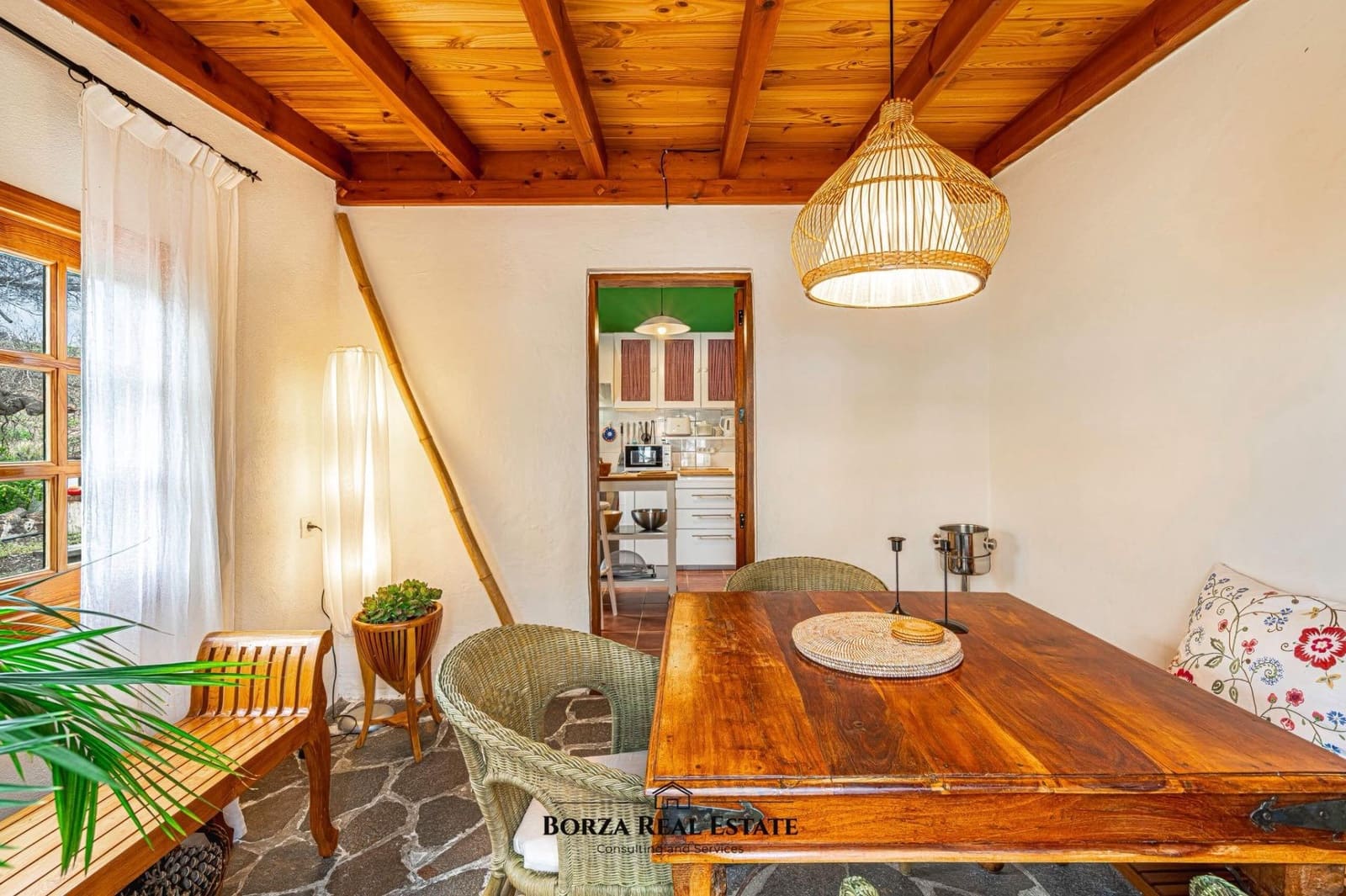 2 bedroom Finca/Country House for rent in San Isidro de Abona - € 1,650 (Ref: 9849486)