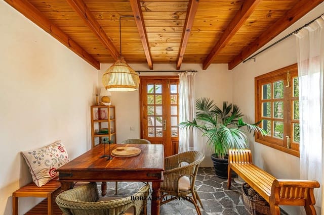 2 bedroom Finca/Country House for rent in San Isidro de Abona, Granadilla de Abona - € 1,650 (Ref: 9849486)