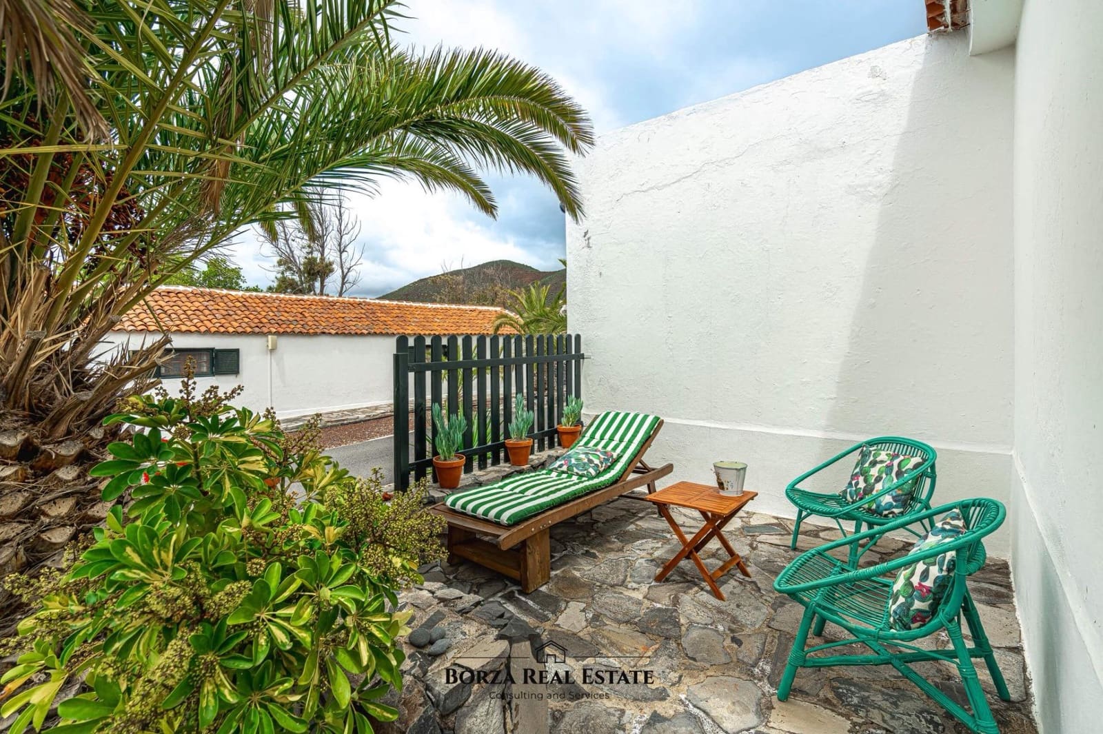 2 bedroom Finca/Country House for rent in San Isidro de Abona - € 1,650 (Ref: 9849486)