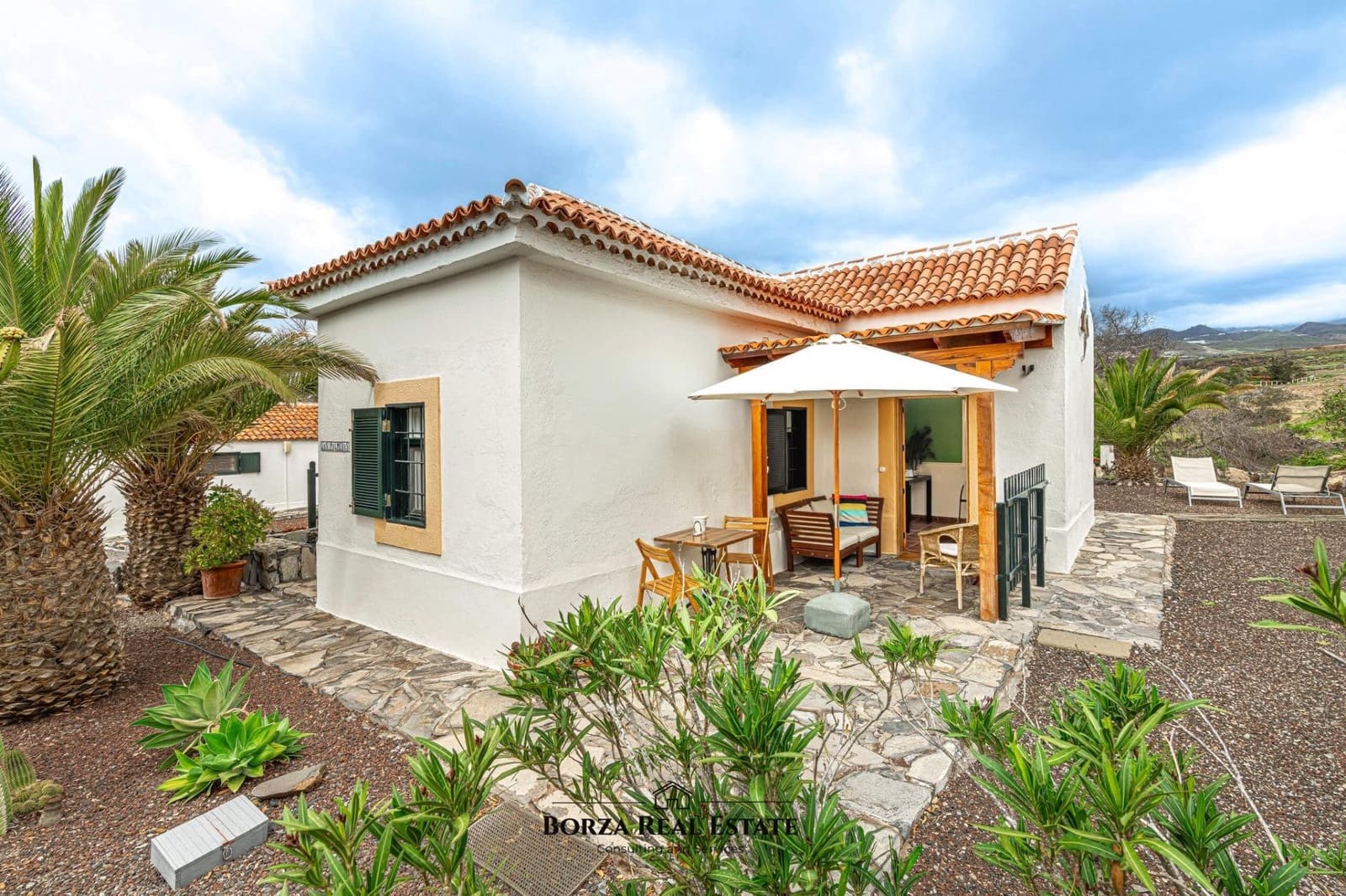 2 bedroom Finca/Country House for rent in San Isidro de Abona - € 1,650 (Ref: 9849486)