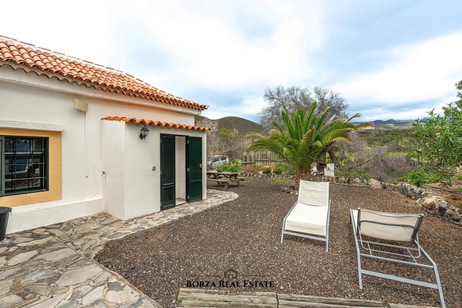 2 bedroom Finca/Country House for rent in San Isidro de Abona - € 1,650 (Ref: 9849486)