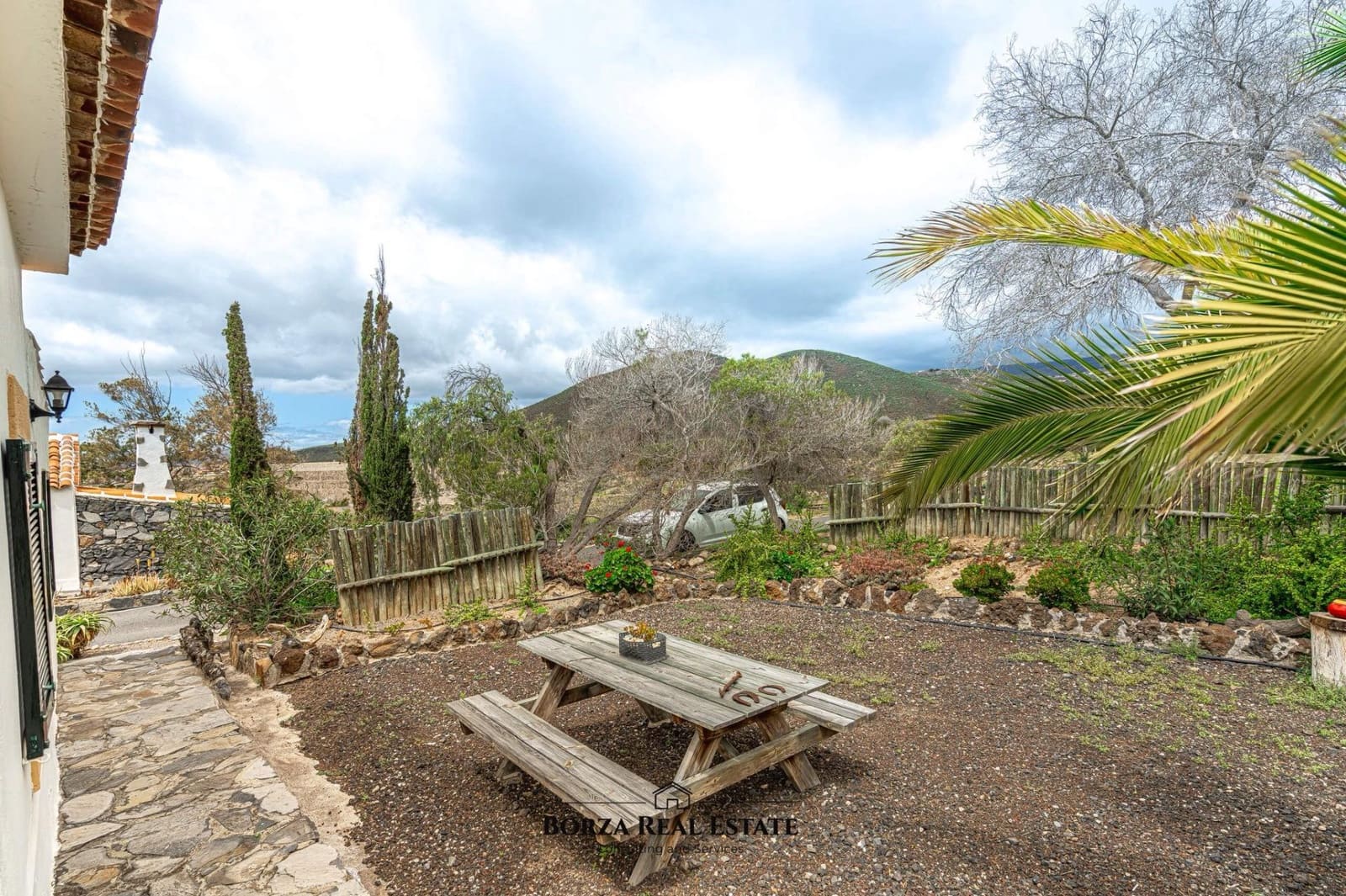 2 bedroom Finca/Country House for rent in San Isidro de Abona - € 1,650 (Ref: 9849486)