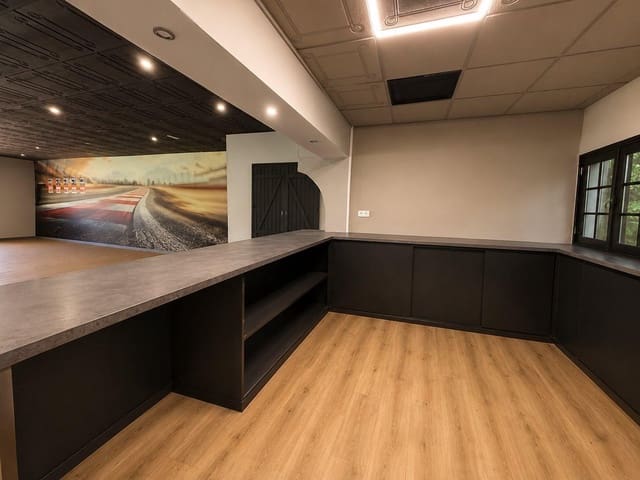 Local Comercial en Los Cristianos, Arona en alquiler - 3.900 € (Ref: 9870241)