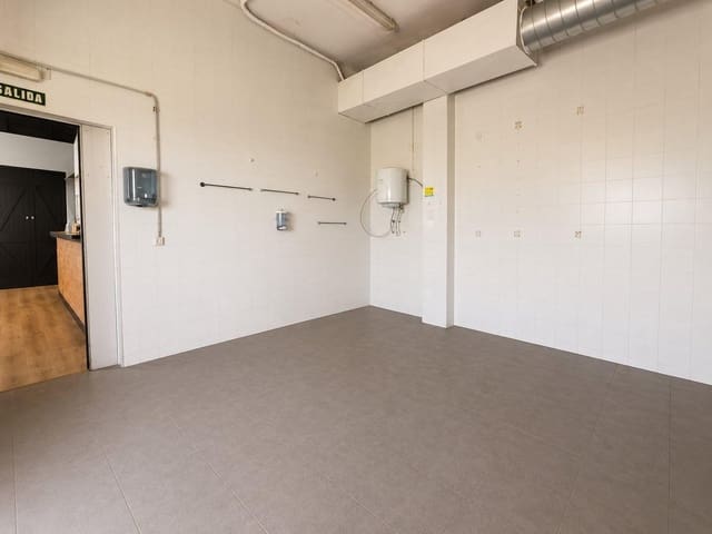 Local Comercial en Los Cristianos, Arona en alquiler - 3.900 € (Ref: 9870241)