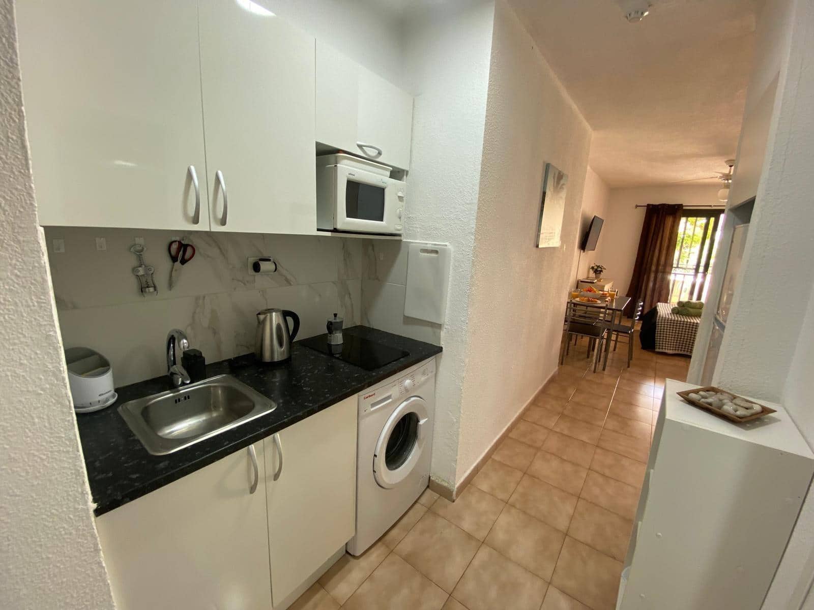 Studio att hyra i Los Cristianos med pool - 1 130 € (Ref: 9893981)