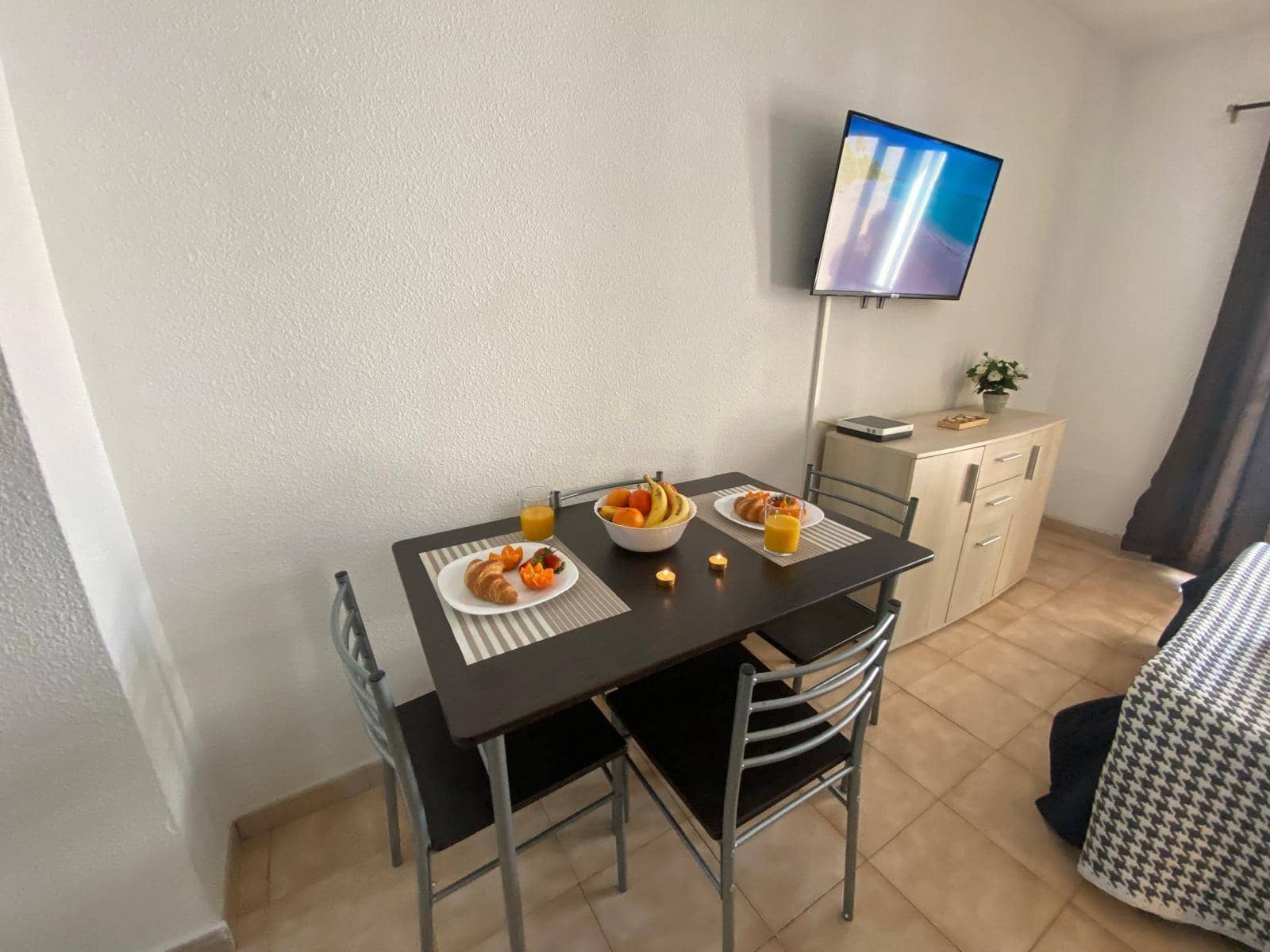 Studio att hyra i Los Cristianos med pool - 1 130 € (Ref: 9893981)