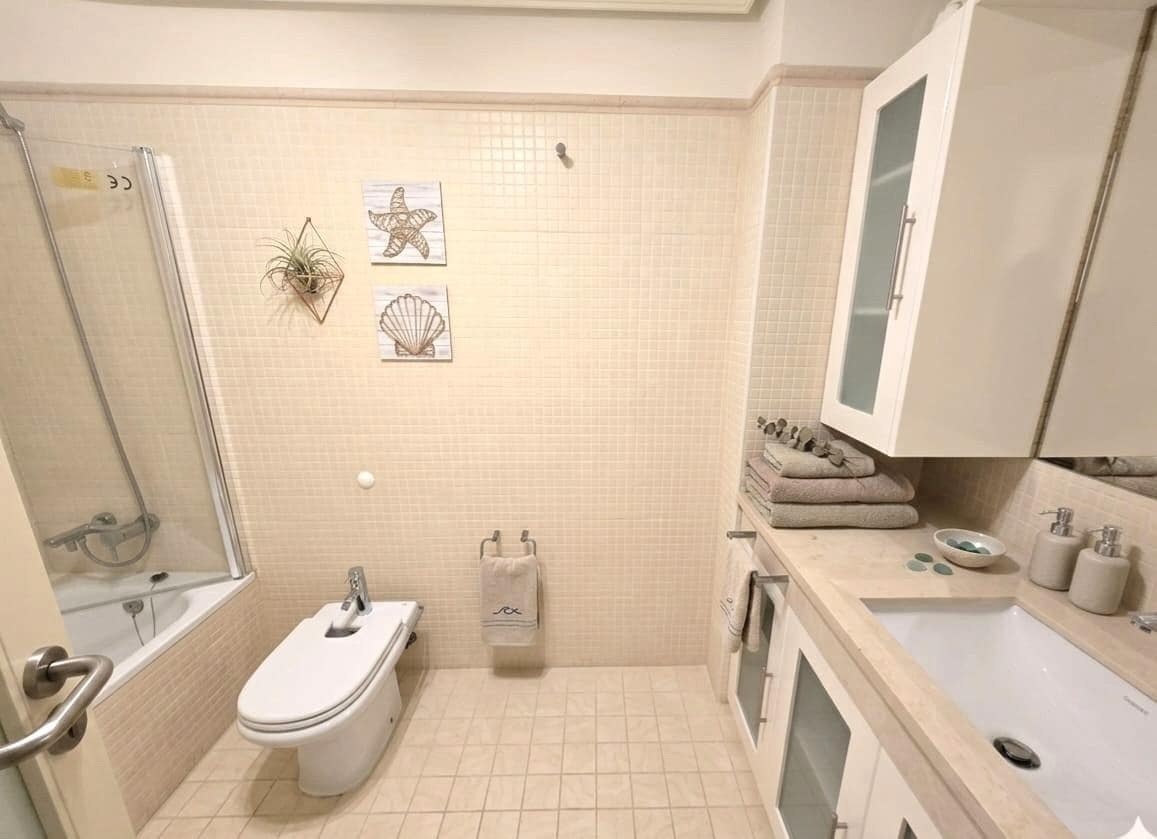 2 soverom Penthouse til salgs i Puerto Santiago med svømmebasseng garasje - € 670 000 (Ref: 9920529)