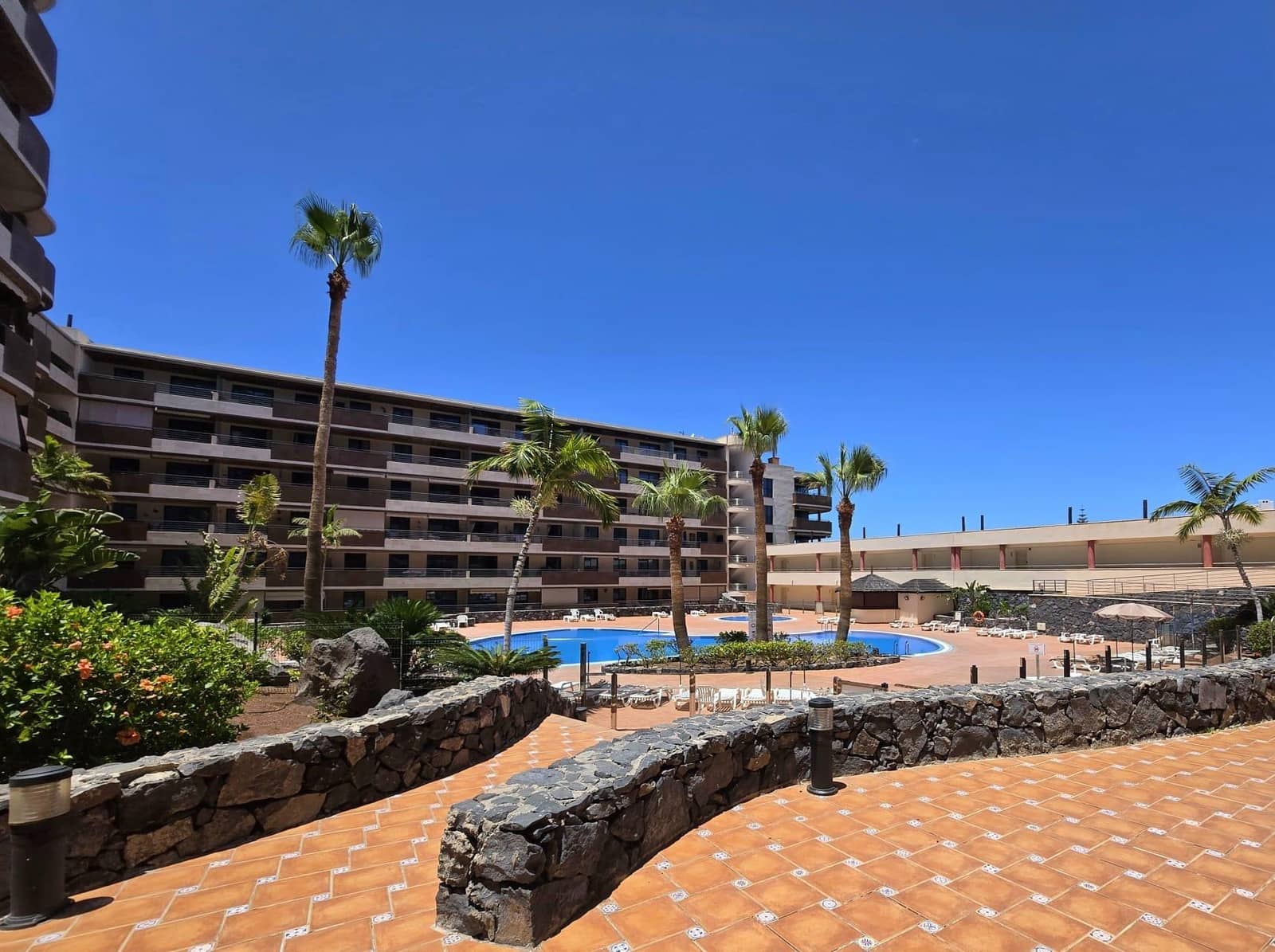 2 soverom Penthouse til salgs i Puerto Santiago med svømmebasseng garasje - € 670 000 (Ref: 9920529)