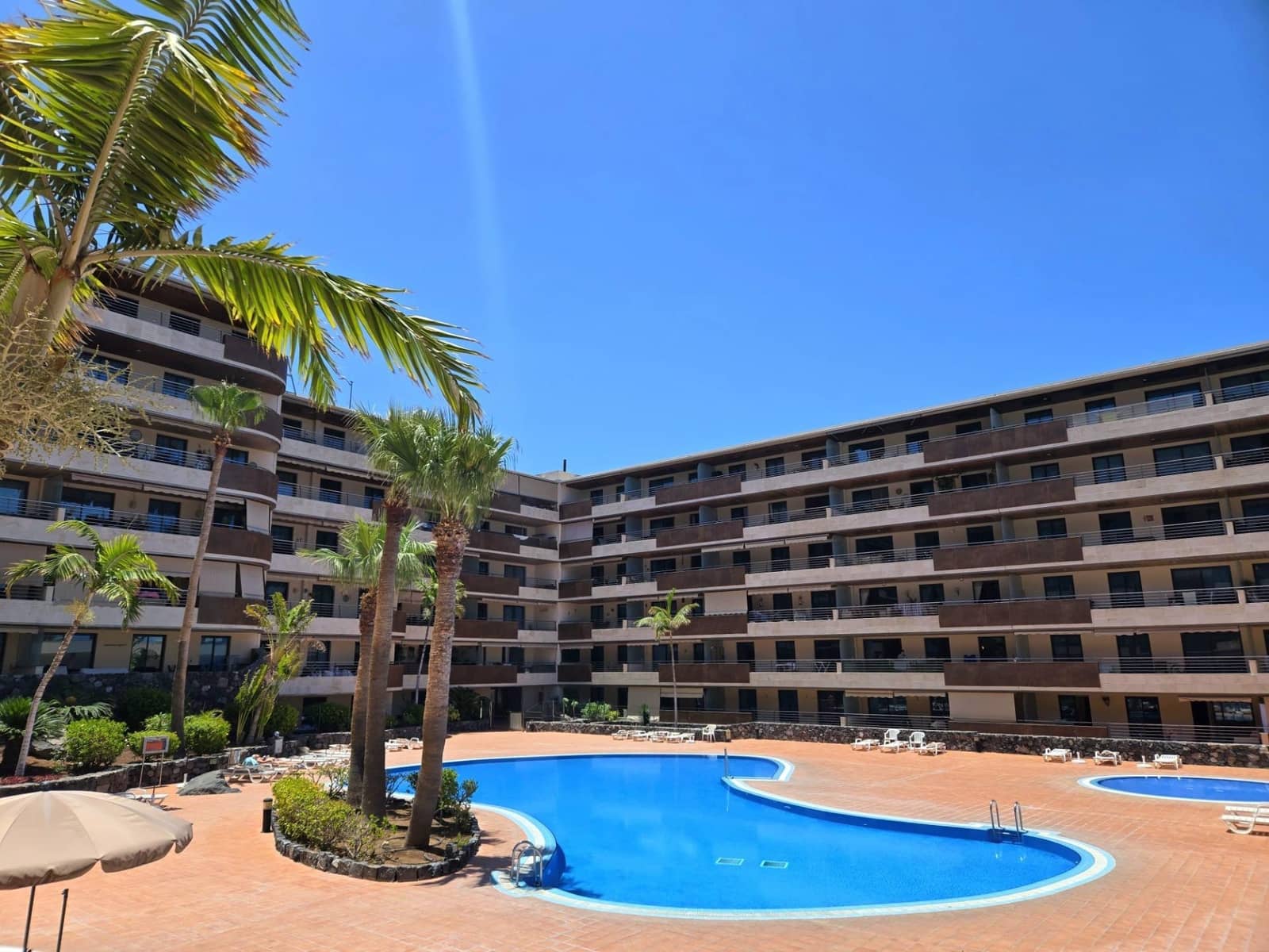 2 soverom Penthouse til salgs i Puerto Santiago med svømmebasseng garasje - € 670 000 (Ref: 9920529)