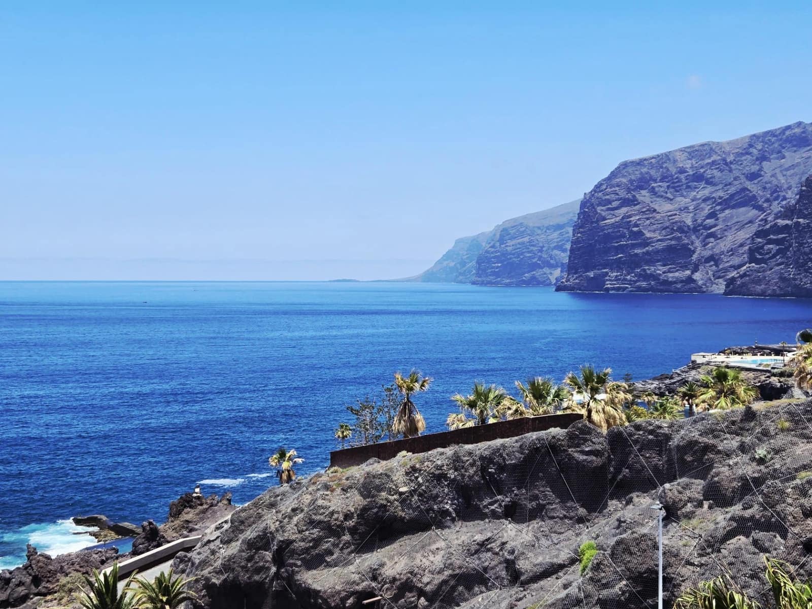 2 soverom Penthouse til salgs i Puerto Santiago med svømmebasseng garasje - € 670 000 (Ref: 9920529)