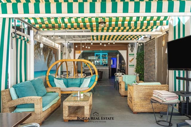 Commercieel te huur in Playa Fañabe, Adeje - € 1.500 (Ref: 9920530)