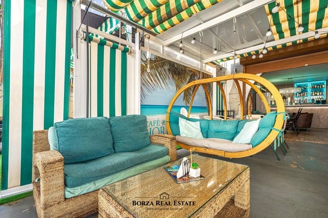 Commercieel te huur in Playa Fañabe, Adeje - € 1.500 (Ref: 9920530)