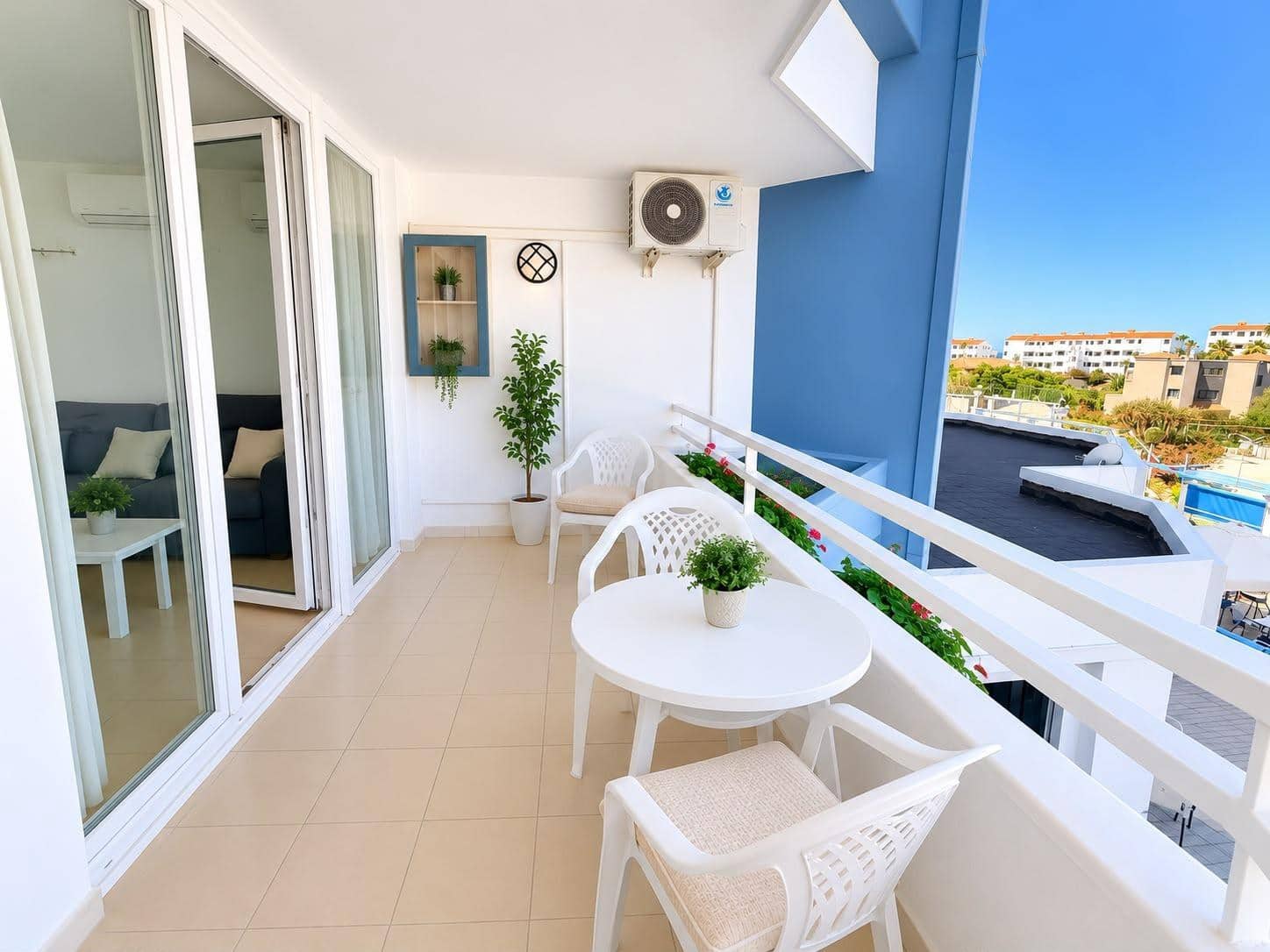 Studio à vendre à San Miguel de Abona avec piscine - 169 000 € (Ref: 9922391)