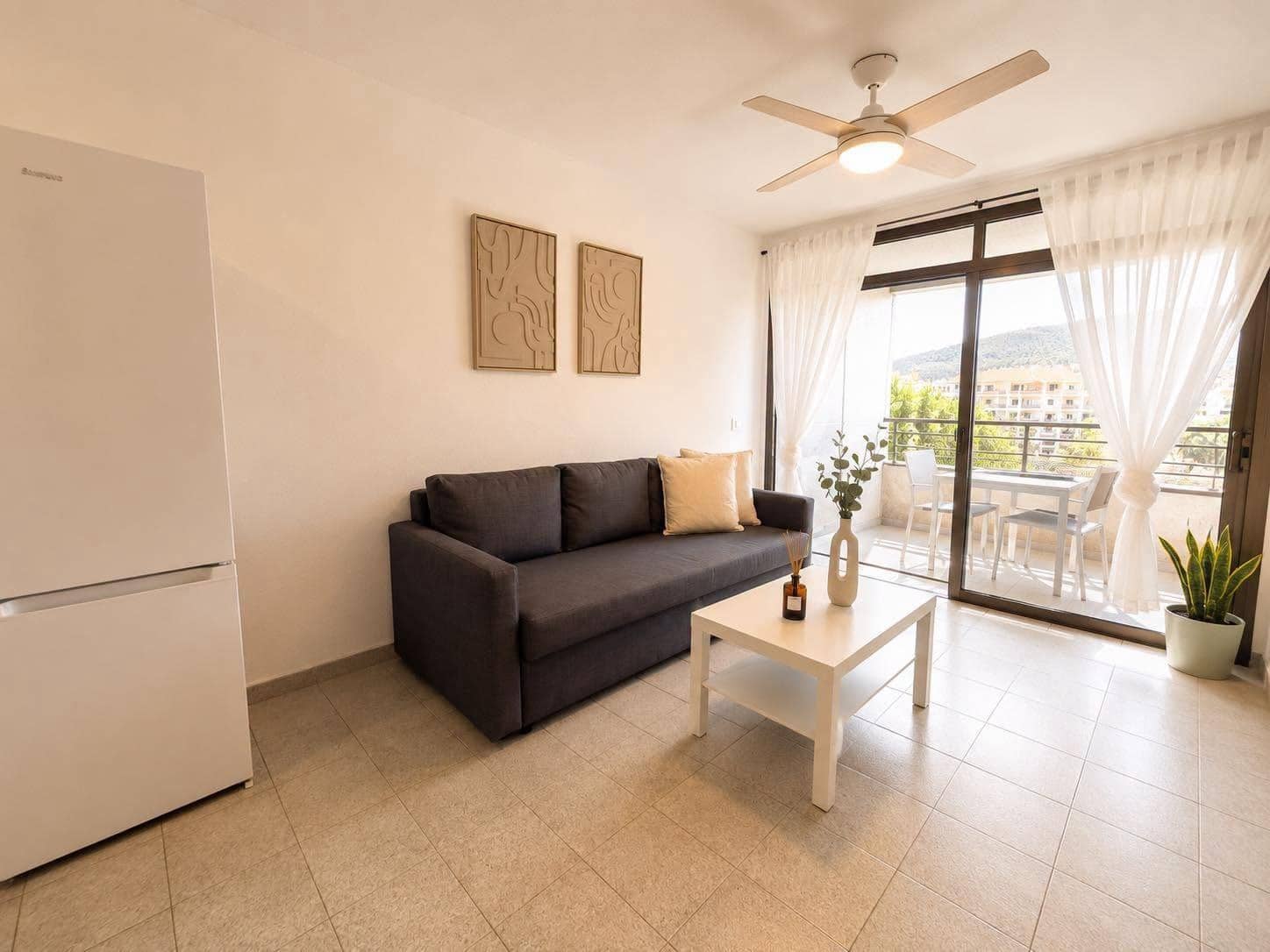 1 quarto Apartamento para arrendar em Los Cristianos - 1 150 € (Ref: 9924660)