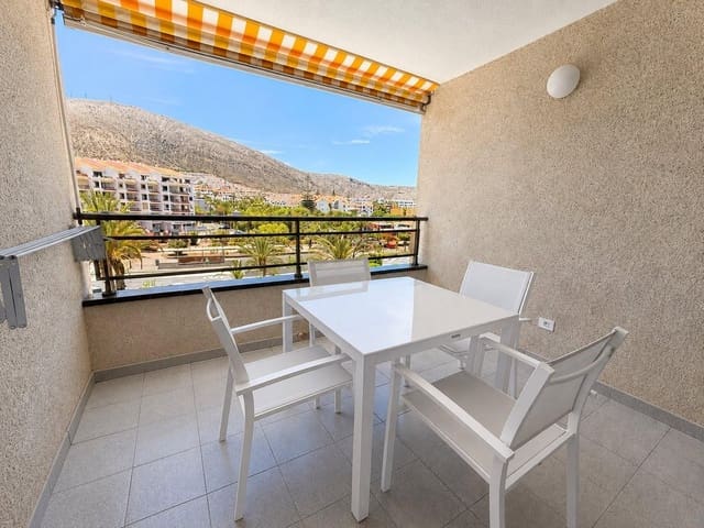 1 quarto Apartamento para arrendar em Los Cristianos, Arona - 1 150 € (Ref: 9924660)
