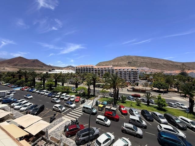 1 quarto Apartamento para arrendar em Los Cristianos, Arona - 1 150 € (Ref: 9924660)