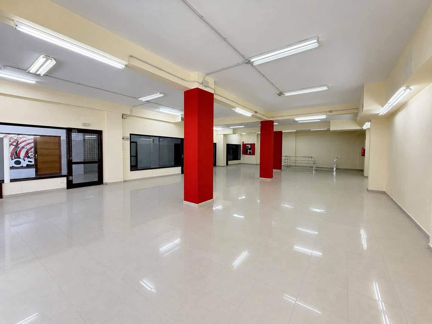 Erhverv til leje i Puerto de la Cruz - € 4.000 (Ref: 9940057)