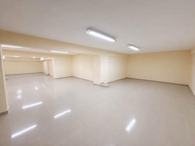 Erhverv til leje i Puerto de la Cruz - € 4.000 (Ref: 9940057)