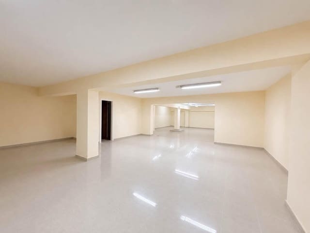 Erhverv til leje i Puerto de la Cruz - € 4.000 (Ref: 9940057)