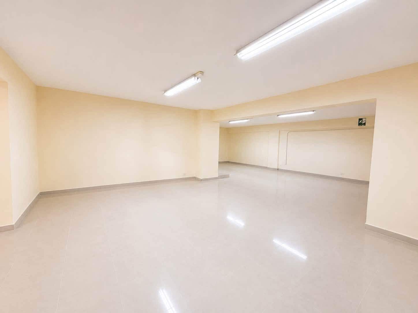 Erhverv til leje i Puerto de la Cruz - € 4.000 (Ref: 9940057)