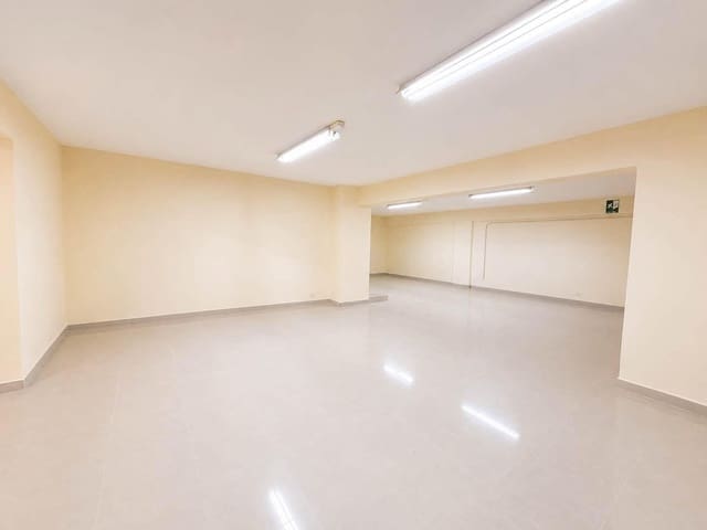 Erhverv til leje i Puerto de la Cruz - € 4.000 (Ref: 9940057)