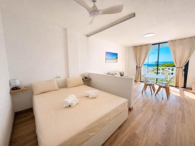 Studio til leje i San Eugenio Alto, Adeje - € 1.400 (Ref: 9942609)