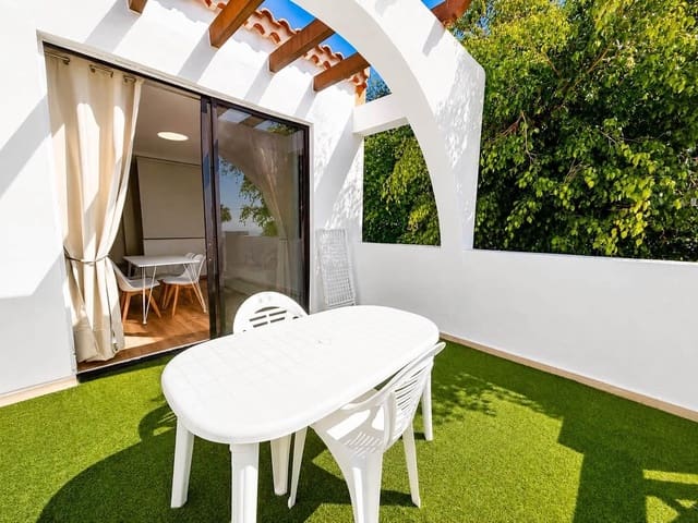 Studio til leje i San Eugenio Alto, Adeje - € 1.400 (Ref: 9942609)