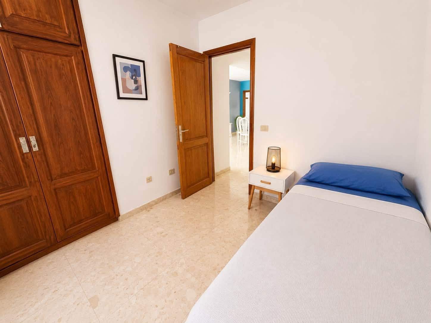 Appartement de 2 chambres à louer à Puerto Santiago - 1 200 € (Ref: 9954301)