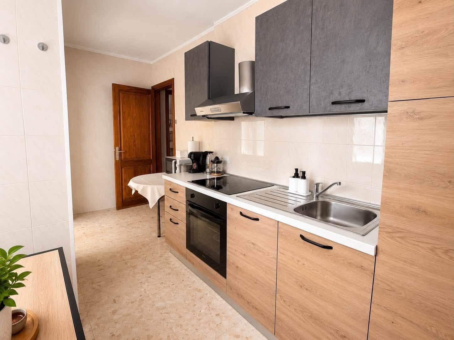 Appartement de 2 chambres à louer à Puerto Santiago - 1 200 € (Ref: 9954301)