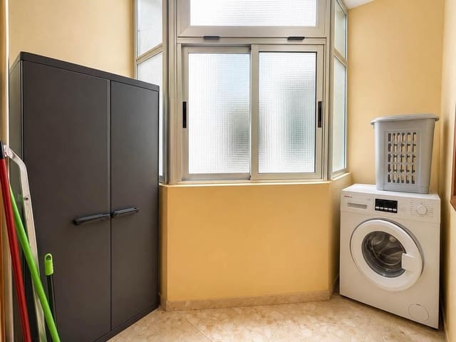 2 soverom Leilighet til leie i Puerto Santiago, Santiago del Teide - € 1 200 (Ref: 9954301)