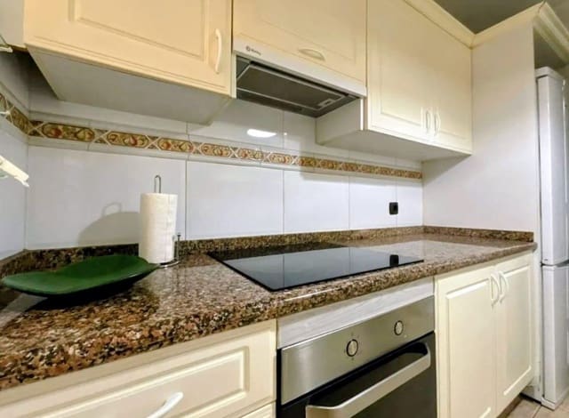 Apartamento de 3 habitaciones en Casco Urbano, Adeje en venta - 328.000 € (Ref: 9970715)