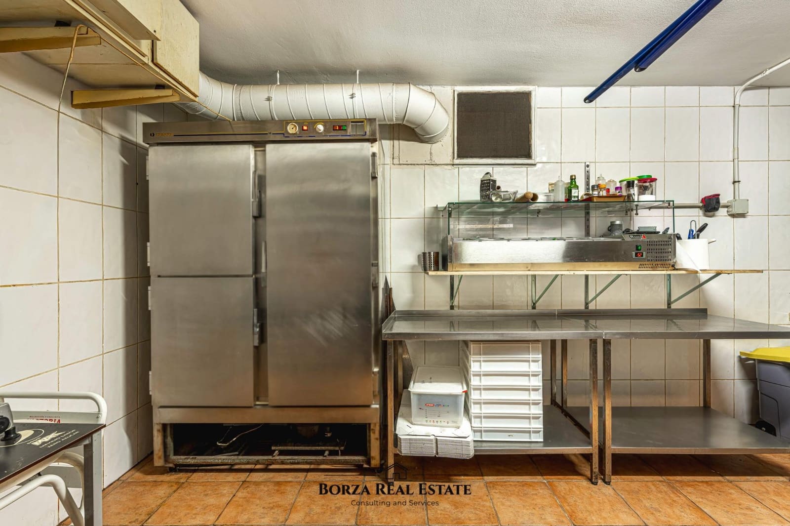 Erhverv til salg i Los Cristianos - € 58.000 (Ref: 9970716)