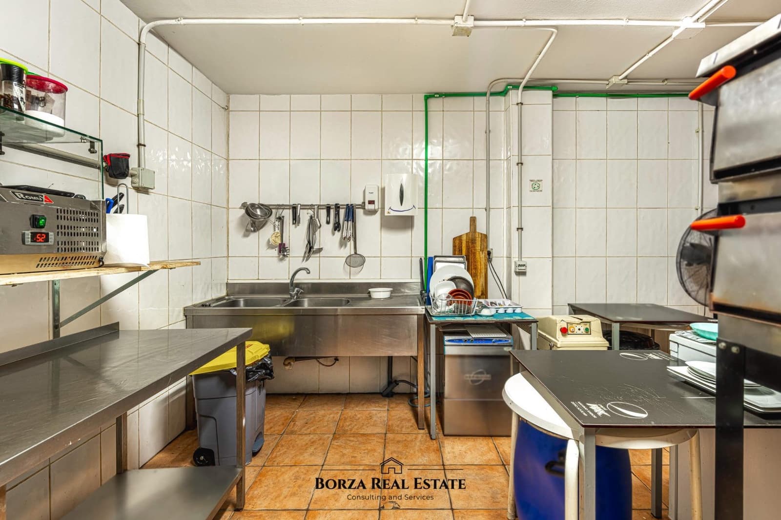 Erhverv til salg i Los Cristianos - € 58.000 (Ref: 9970716)